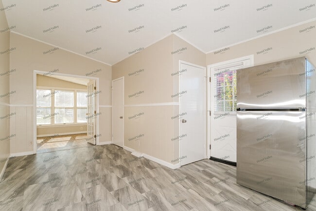 Photo - 315 St Edward Ln