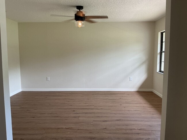 Photo - Remodeled 3BR/2BA Home with Pool & Screene...