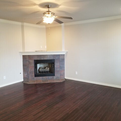 Photo - 568 N Longfellow Ln