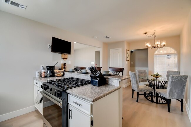 Photo - Fabulous 3-bedroom 2-bathroom home
