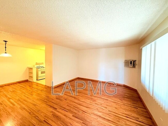 Photo - 12325 Riverside Dr