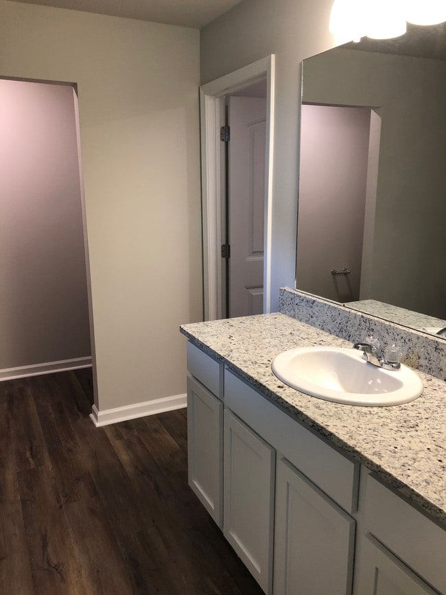 Photo - 28470 Evangeline Ln