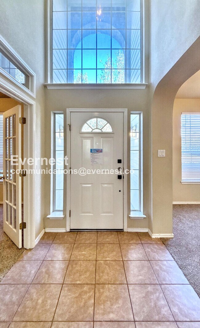 Photo - 3505 Fitzroy Ave