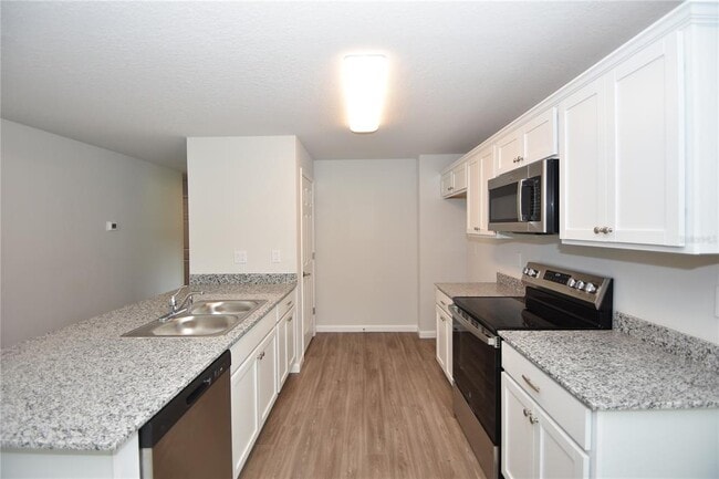 Photo - 91 Pickering Dr