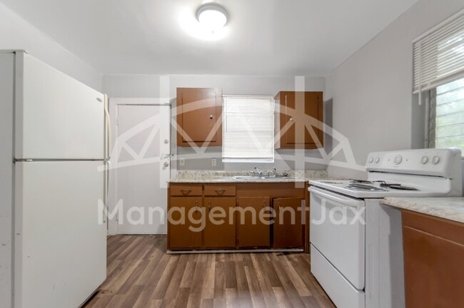 Photo - 5813 Doeboy St