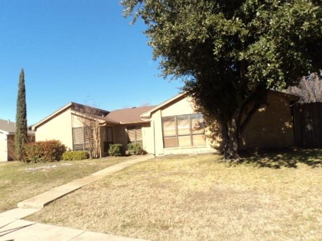 Building Photo - Rental - Mesquite, TX