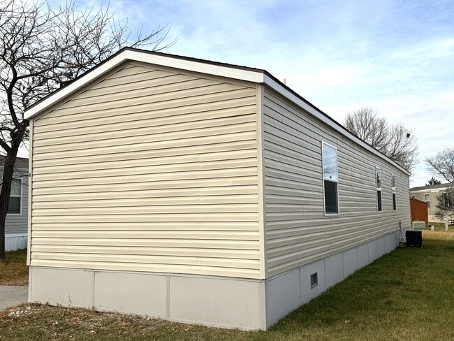 Photo - 4 Northglen Dr