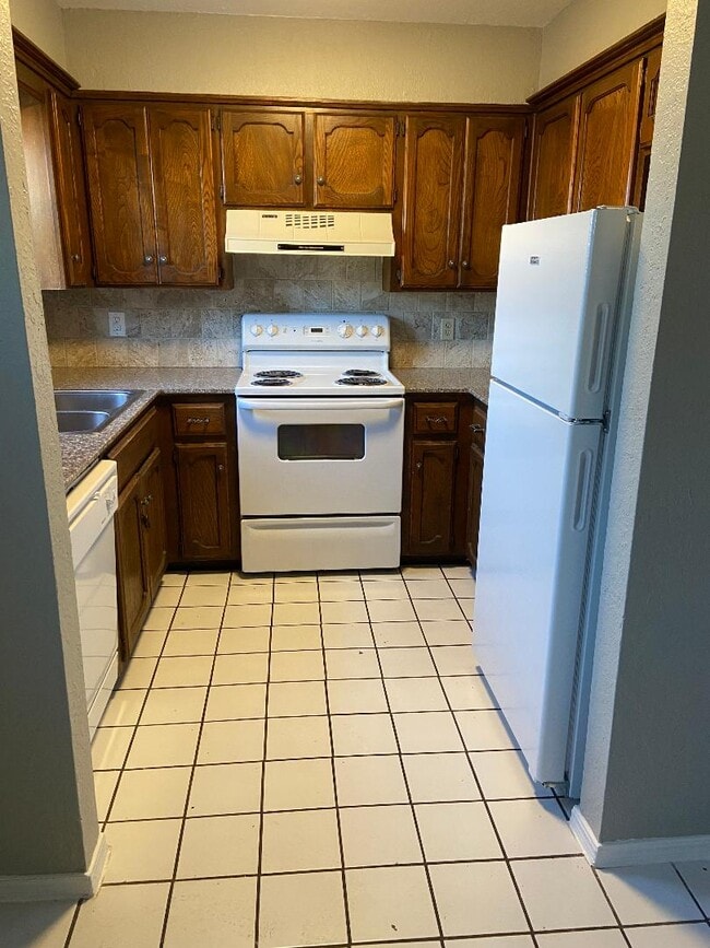 Photo - 2125 Beaumont Dr