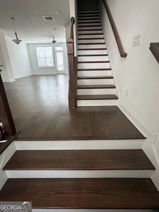 Photo - 4400 Sims Pk Overlook