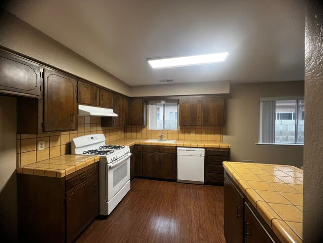 Photo - 1116 N Gem St Unit 1116 Gem