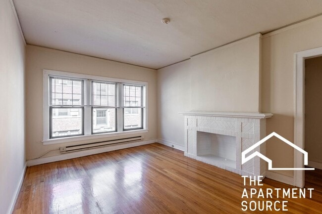 Photo - 1315 Oak Ave Unit J2