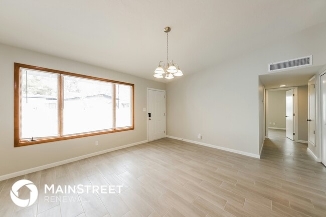 Photo - 3108 W McLellan Blvd