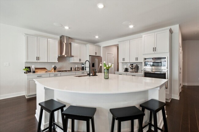 Photo - Luxury 3BD/2.5BA Townhome in Exton!