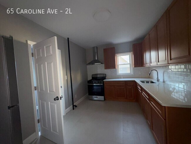 Photo - 65 Caroline Ave Unit 2L