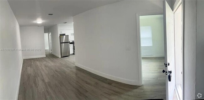 Building Photo - 1539 NW 8th Ave Rental