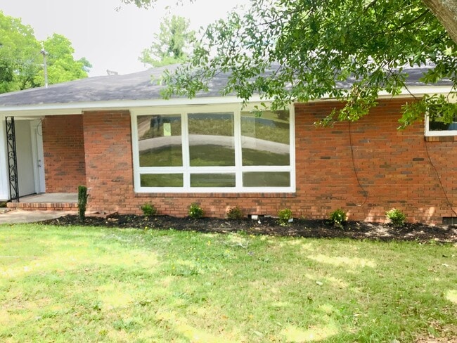 Photo - Coming Soon! Spacious 5 Bedroom 3 Bath Home
