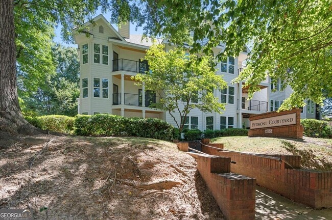 Building Photo - 855 Piedmont Ave NE Unit 3C