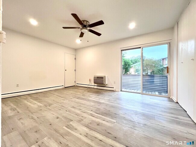 Photo - 208 Flax Hill Rd Unit 32