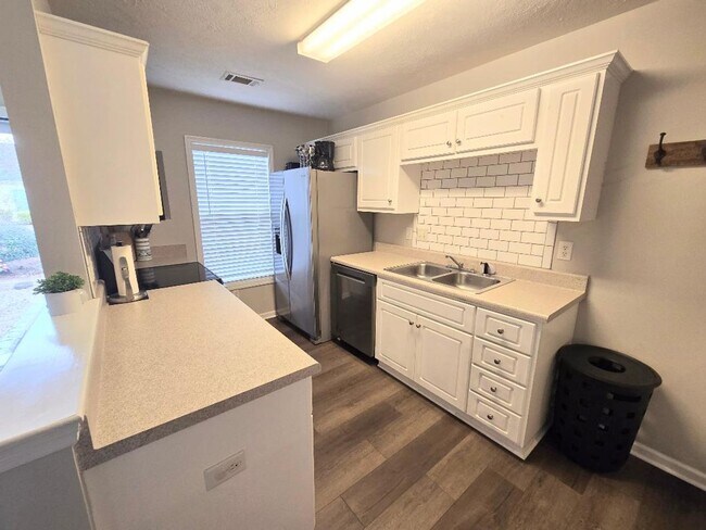 Photo - 7112 Belize Dr