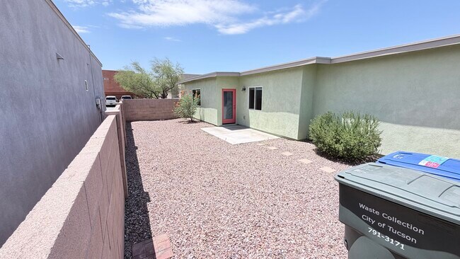 Photo - 3026 N Dasylirion Dr