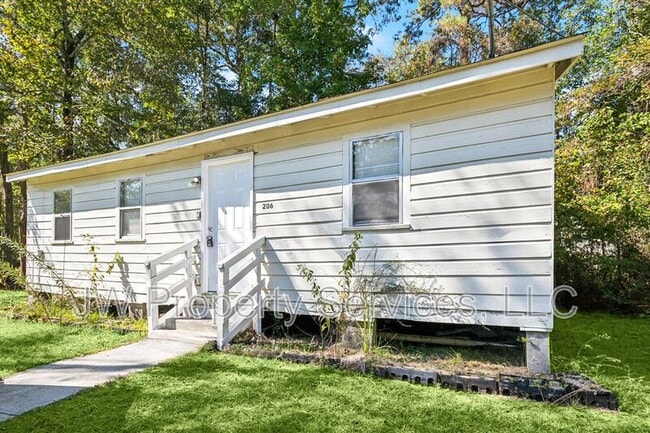 Photo - 206 Sunset Dr