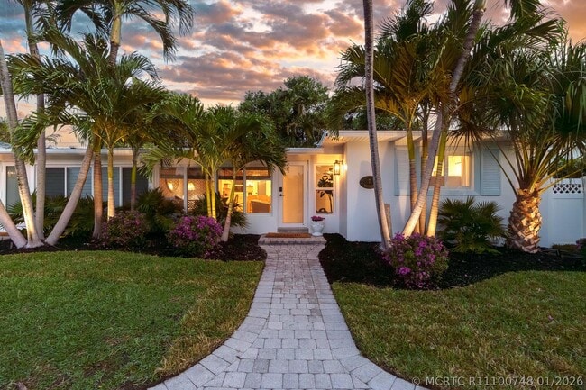 7 Fayette Dr