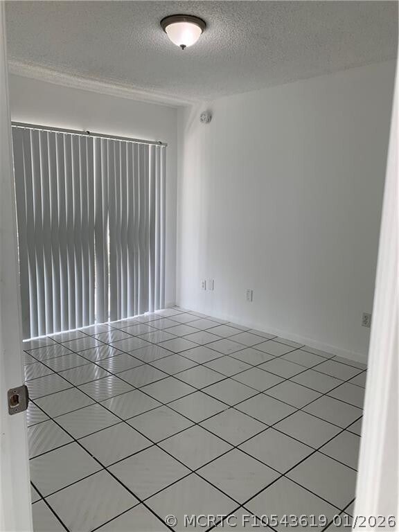 4131 Stirling Rd Unit 304
