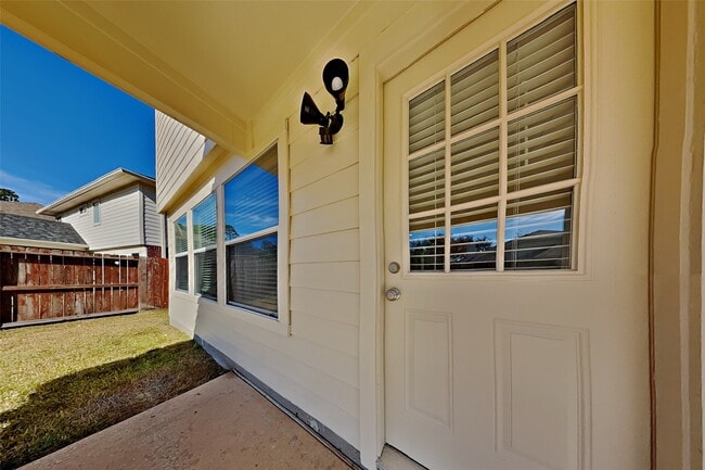 Building Photo - 32126 Willow Creek Park