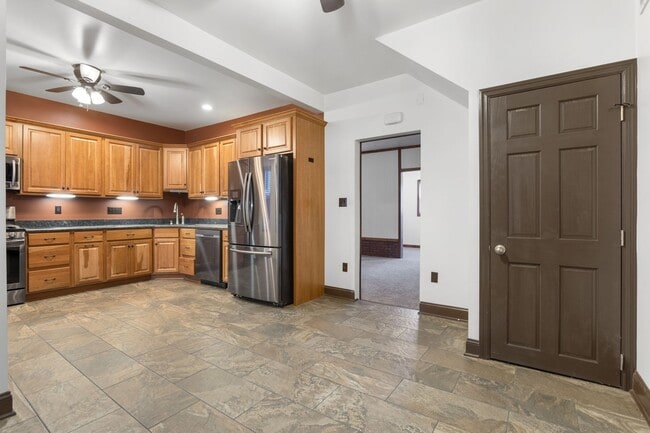 Photo - Large Updated 3 bedroom with Central Air