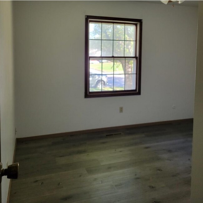 500 W Dartmouth St Rental For Rent in Vermillion, SD