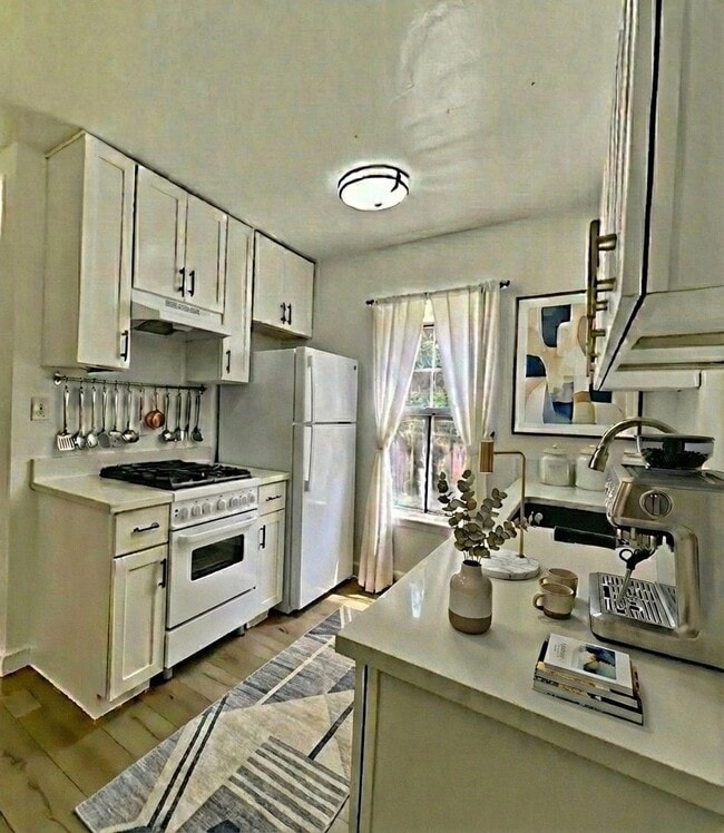 Photo - 533 W. 75th Street