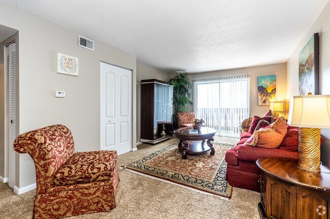 2BR, 1.5BA - 875SF