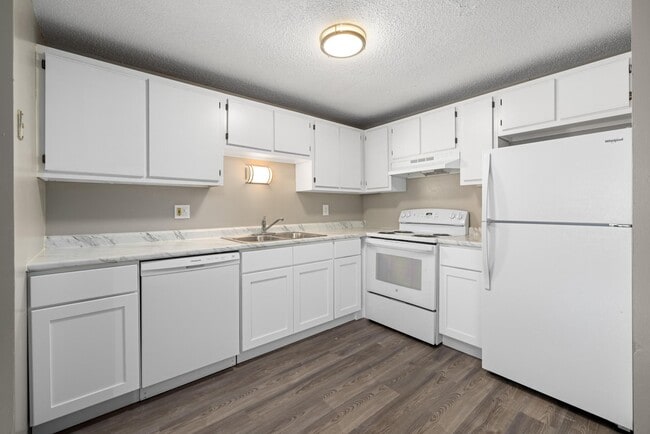 Photo - Maplewood Apartments