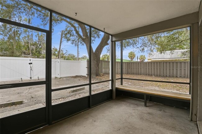 Photo - 207 SW 6th Ave