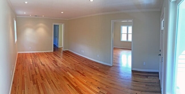 Photo - 280 Los Altos Ave