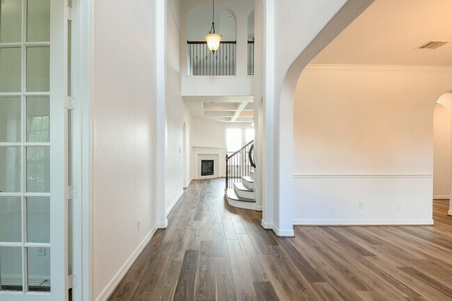 Photo - 1215 Redstone Glen Ln