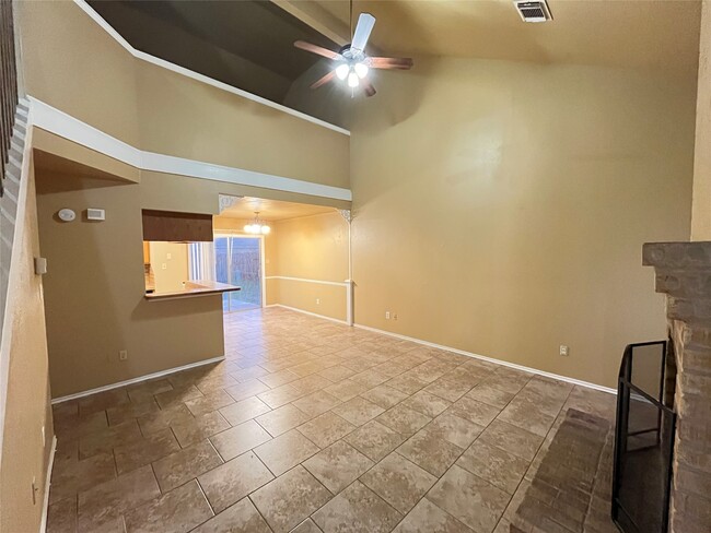 Photo - 4906 Deer Point Dr