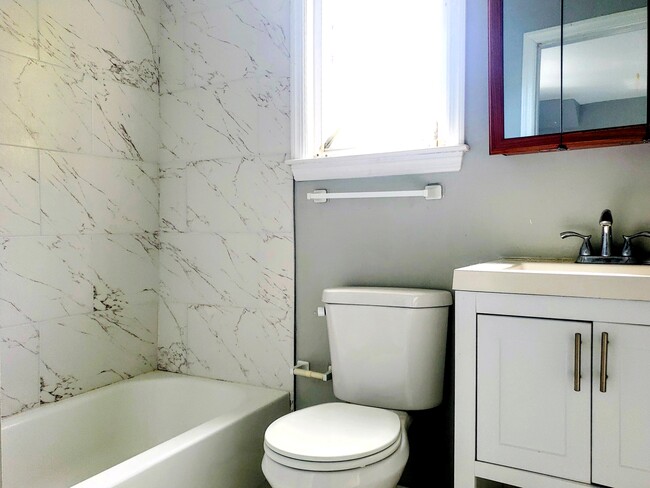 Photo - 33 Lafayette St Unit Apartment 1