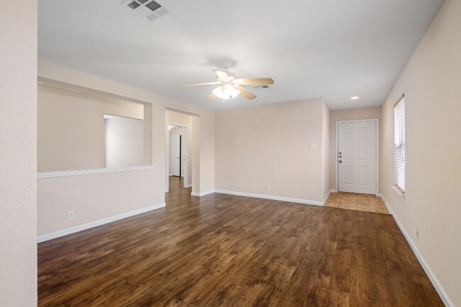 Photo - 240 Myrtle St