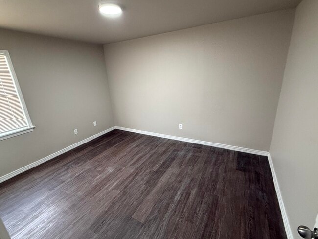 Photo - 4211 35th St