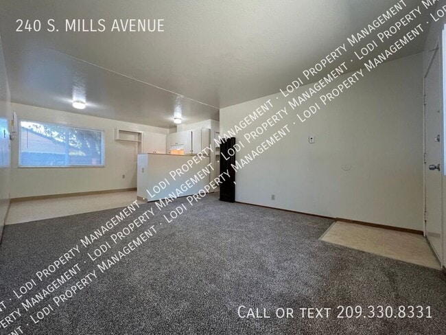 Building Photo - 240 S Mills Ave