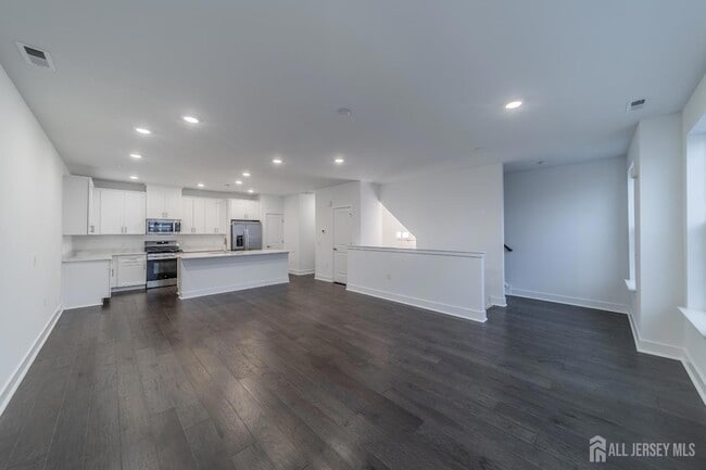 Photo - 135 Stoutsburg Blvd