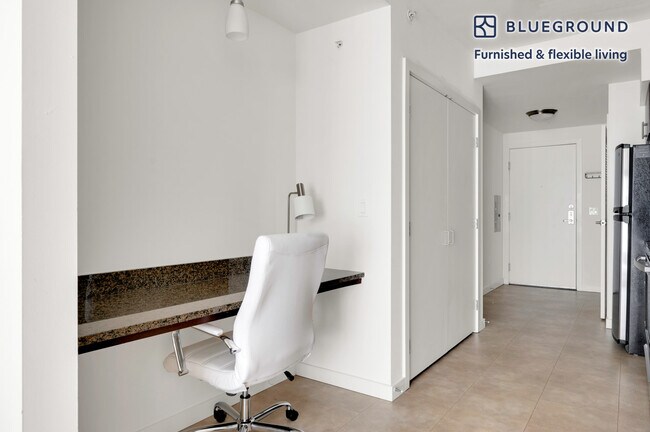 Photo - 10301 NE 10th St Unidad FL8-ID336