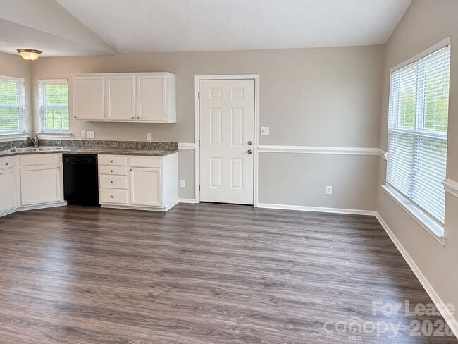 5310 Abner Ln