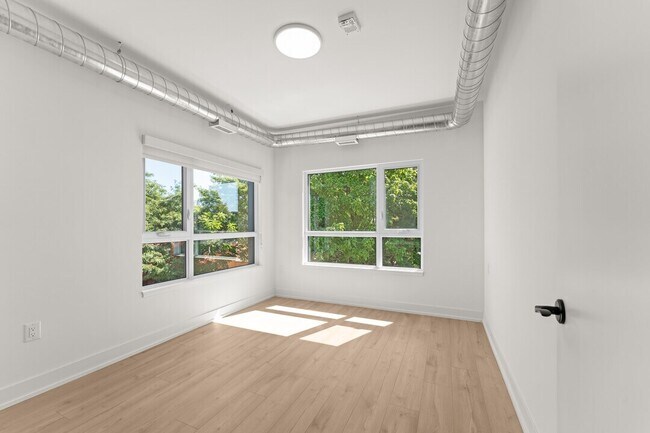 Photo - 47 Wellington St Unit 103