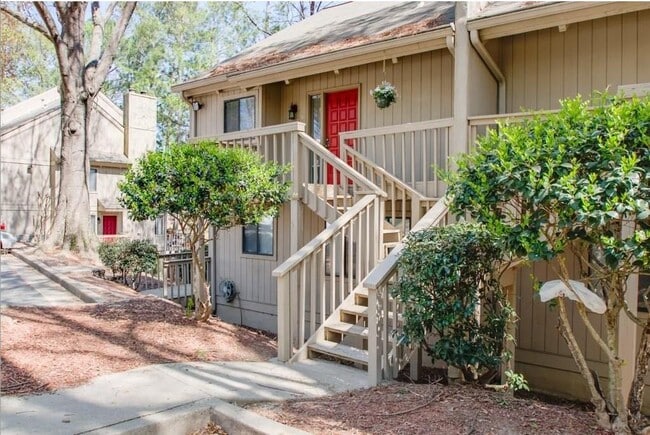 Photo - 2105 Defoors Ferry Rd NW