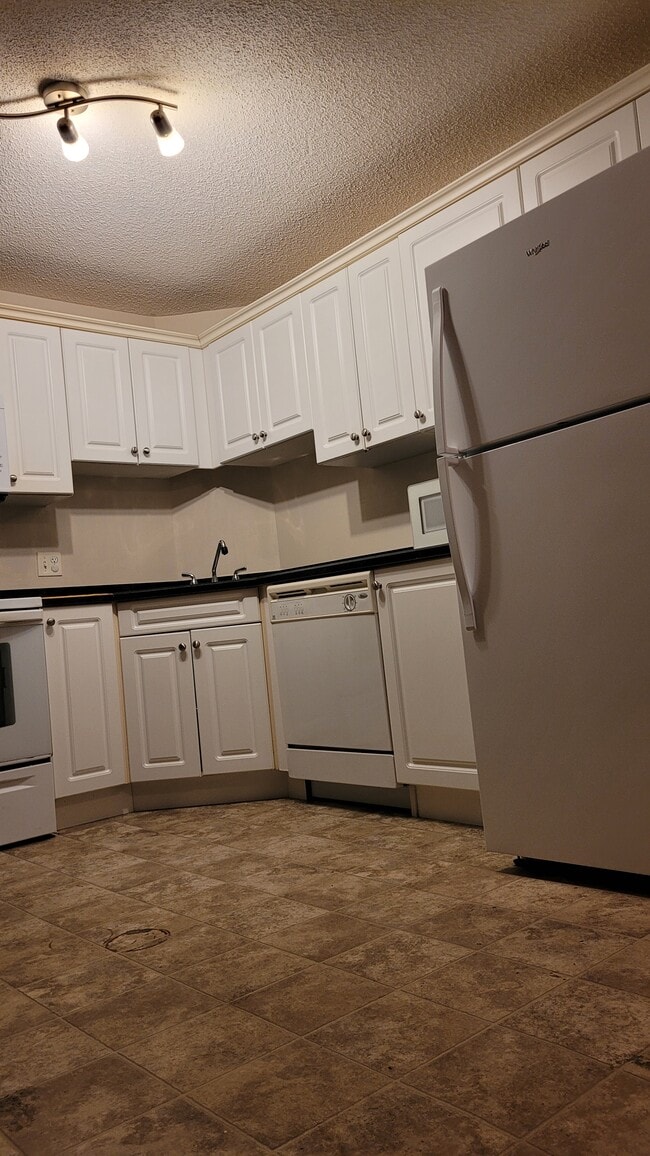 Photo - 7331 S Terwillegar Dr NW Unit 6104