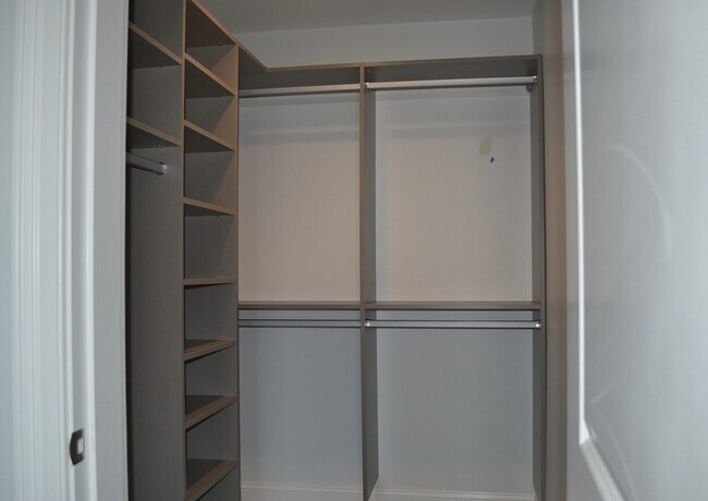 Photo - 728 E Broadway Unidad 404