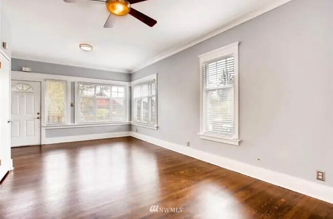 Photo - 8633 Wabash Ave S