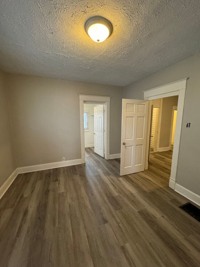 Photo - 3 BR near 38th & MLK